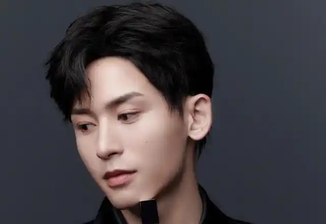 被张哲瀚这双绝美的眼睛惊艳到了!