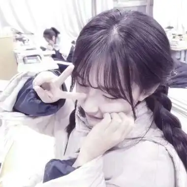 比心头像女生真人图片可爱女生比心手势头像