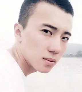 男士毛寸头发型图片 适合夏季清爽男士短发 男士毛寸头,毛寸头发型