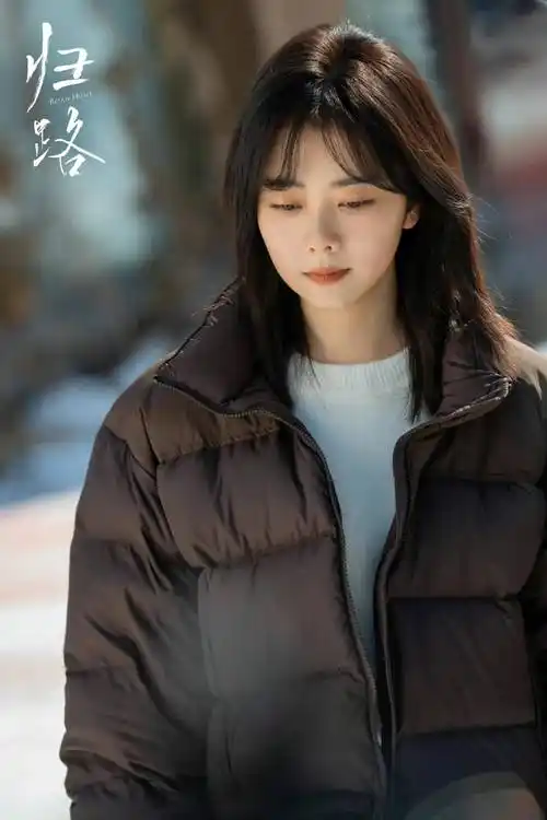 谭松韵《归路》剧照合集:青春灵动,俏美可爱