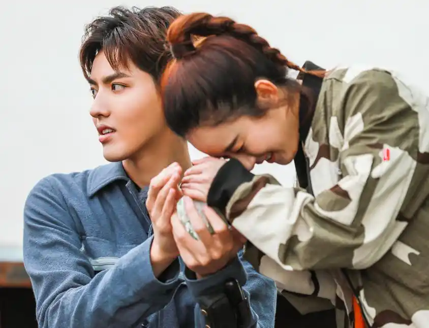 对cp你站吗吴亦凡赵丽颖深情对唱