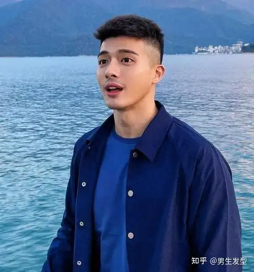 20几岁男生别沉迷锅盖头剪这5款发型很阳光尽显帅气