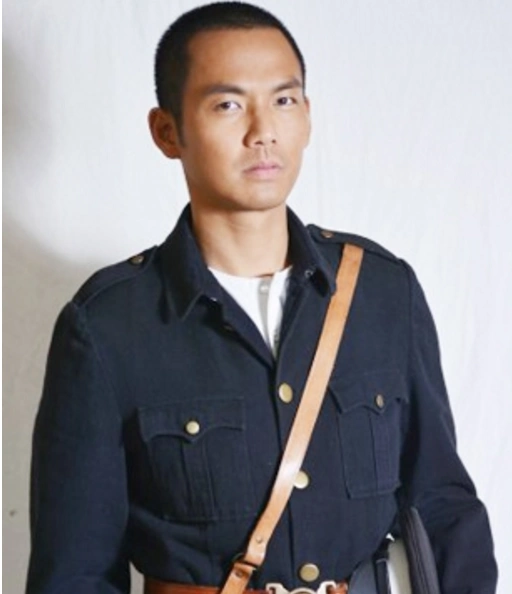 邓超,板寸外型头使得五官不突出