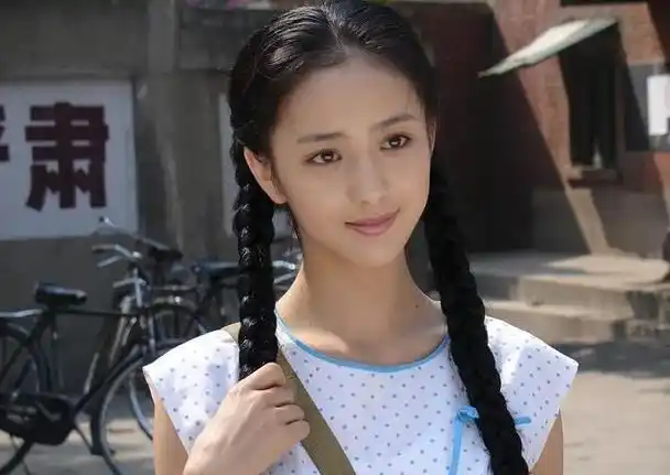 女神佟丽娅的隐忍人生,和她生命中爱过的一个重要男人