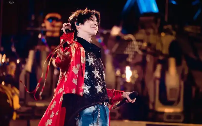 【华晨宇】2023火星演唱会成都站5.1夜场外场(看舞美)