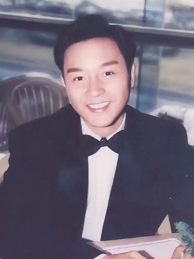 张国荣的小故事(87) 八十年代的香港词坛是黄霑,林振强,卢国沾等人的