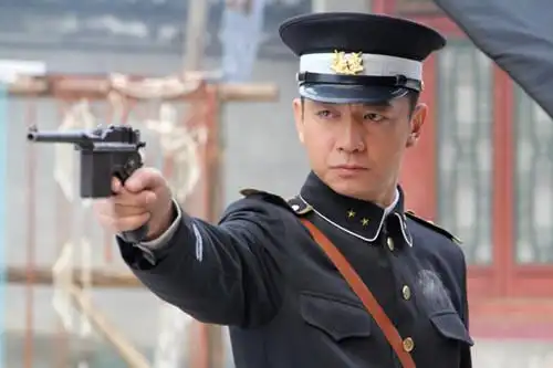 四部大戏持续引爆邢佳栋角色多变展戏骨实力