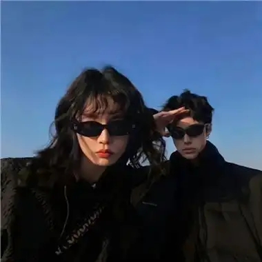 亲密自然的好看情侣头像