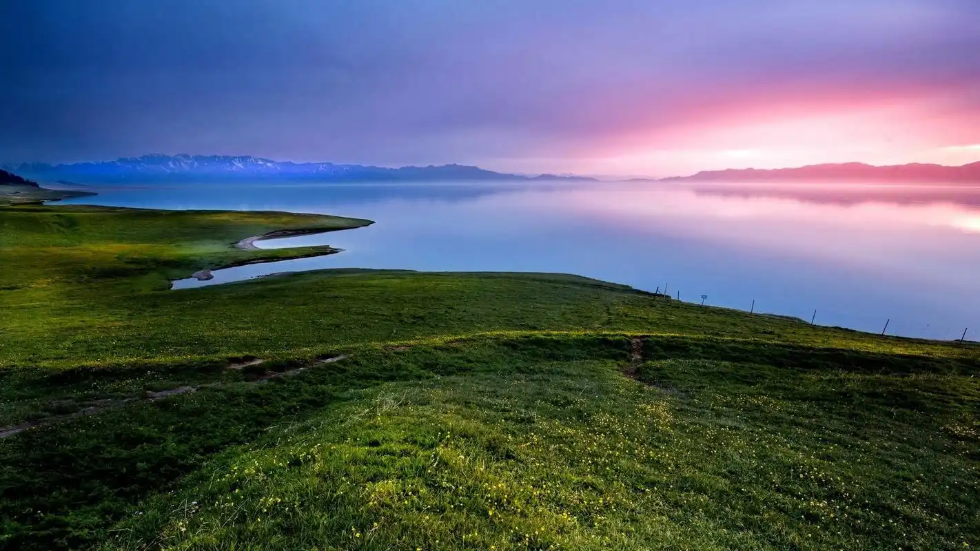 赛里木湖日出风景高清桌面壁纸高清大图预览1920x1080_风景壁纸下载_