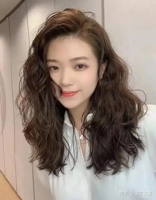 新流行发型推荐15款,时尚显瘦颜值高,美到让人心动