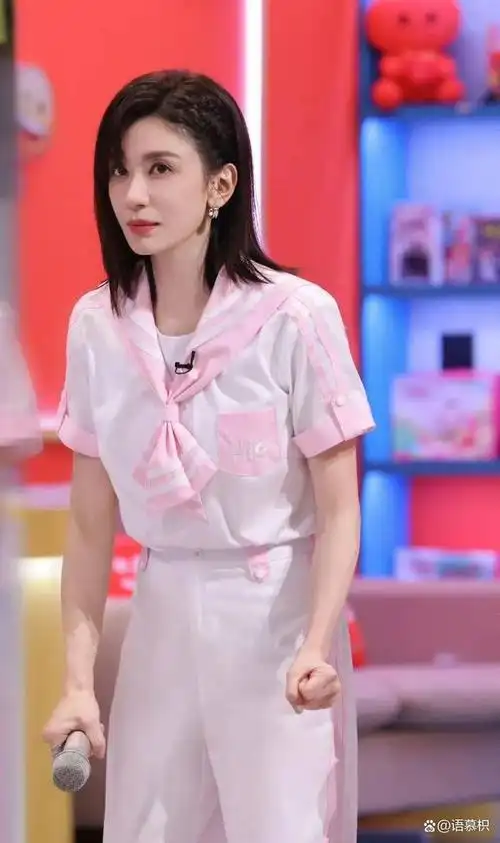 赵丽颖新剧选男宠刘耀文高考走后门王子奇张予曦因戏生情