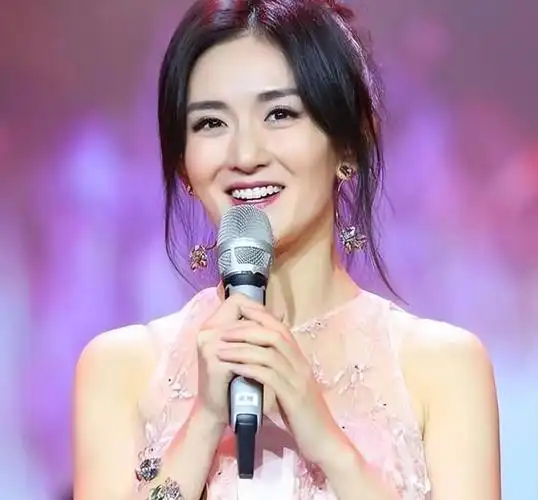 快乐男声谢娜(谢娜唱的快乐歌)-寅森速头条