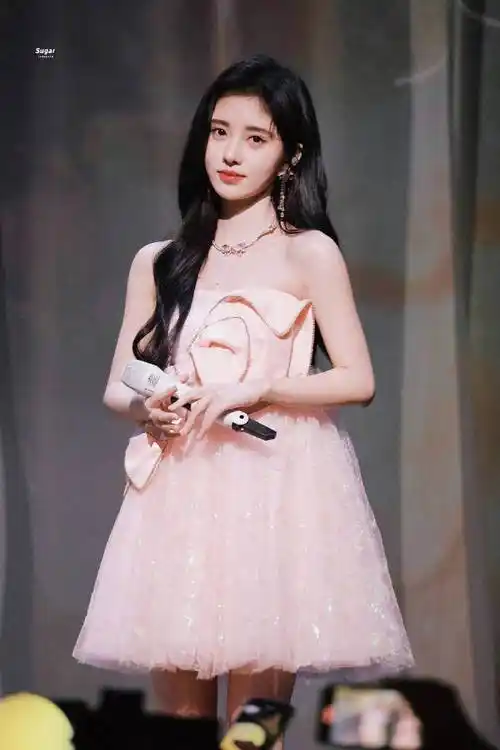 鞠婧祎彩排##鞠婧祎曾舜晞彩排合唱同框路透