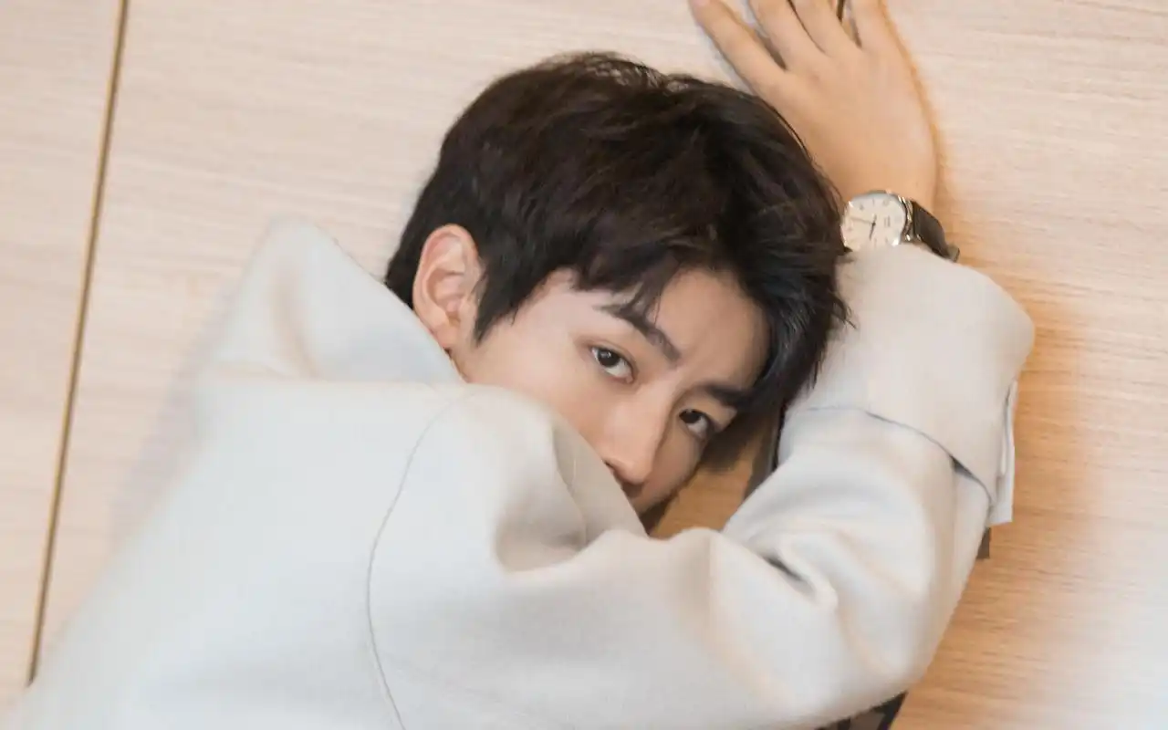 王俊凯帅气写真高清图片桌面壁纸