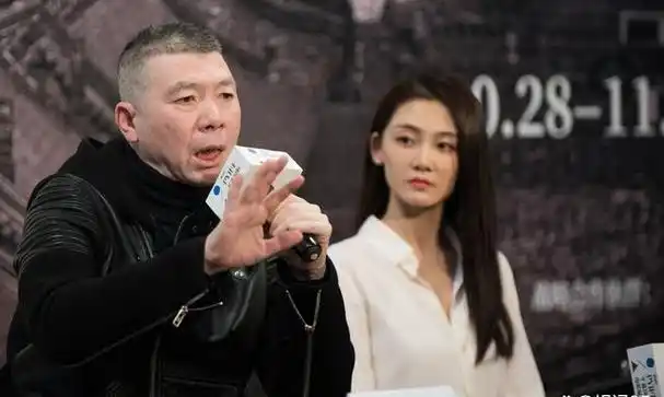 冯小刚评价苗苗:她太"假"了,一辈子也别想红,更不要提获奖了