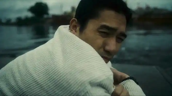 春光乍泄张震过来看望梁朝伟