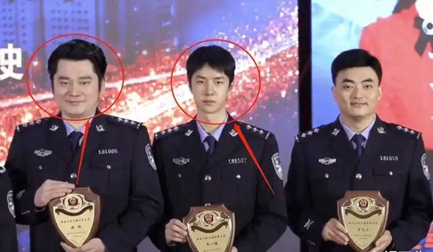 天天兄弟穿警服,王一博钱枫二人同框合影,这头围差距是认真的?