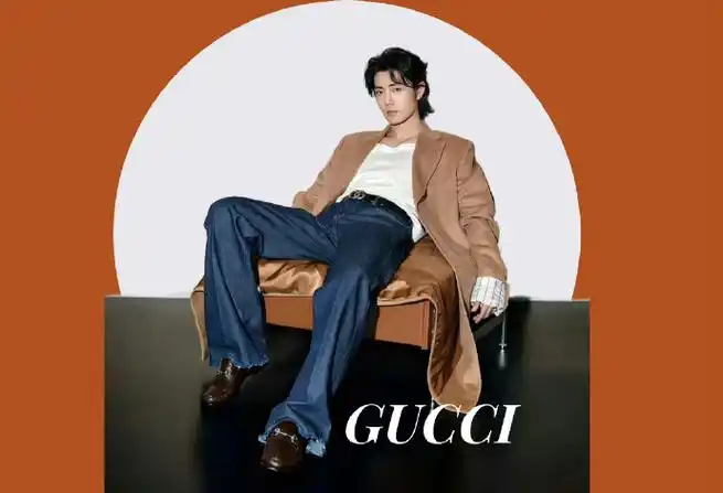 肖战超话#肖战##肖战gucci品牌代言人#新入的肖战同款@gucci虎头相机