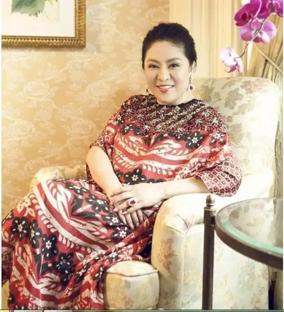 看了陈岚年轻时美照 就明白向华强为什么不娶迷倒众男的关之琳了