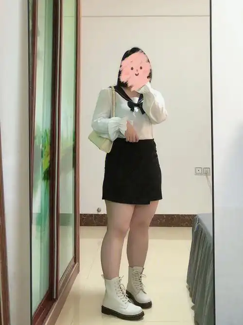 ‥‥‥‥‥‥‥‥‥‥‥‥‥‥‥‥‥‥‥‥身高:160  体重:140斤胸围