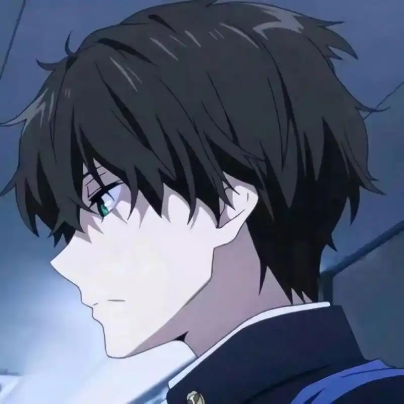 伤感动漫男头 "旧人旧景难免触景伤情"