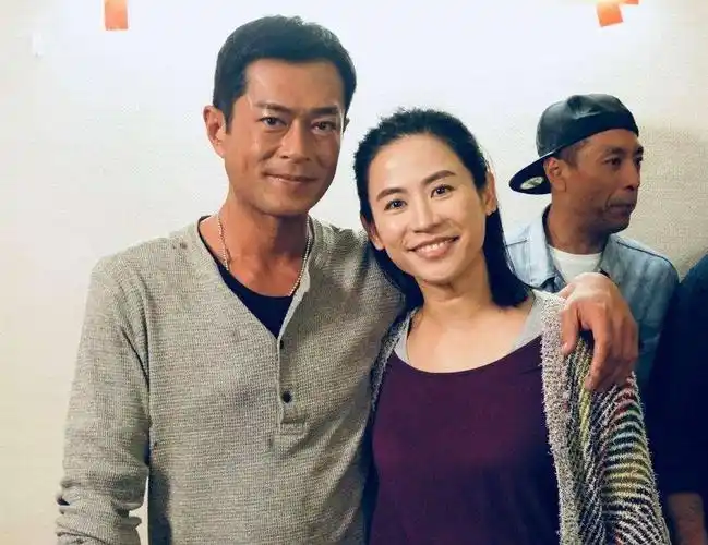 娱记曝古天乐与黄纪莹隐婚生子两人于8个月前离婚儿子已10岁