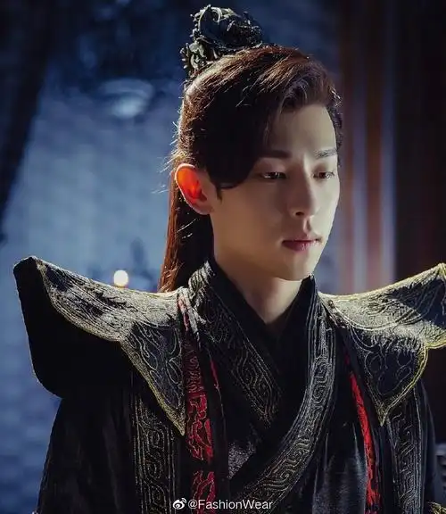 男主高冷帅气古装剧(帅气的古装男反派)