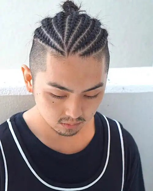 女生才能扎辫子的,现在的潮男们已经流行扎辫子发型 - 男生扎辫子发型