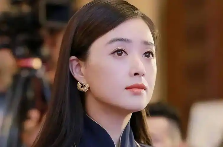 原创41岁无人敢娶的蒋欣再一次让娱乐圈刮目相看