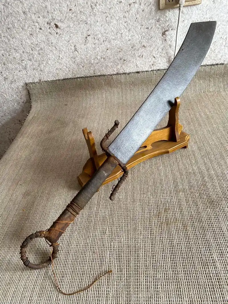 冷兵器 #器物之美 #收藏品 全长94厘米超大砍刀 砍刀中 - 抖音