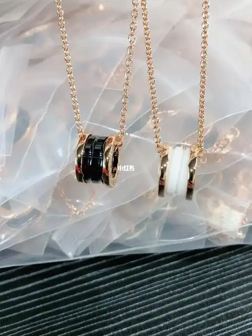 宝格丽小红人黑白陶瓷项链