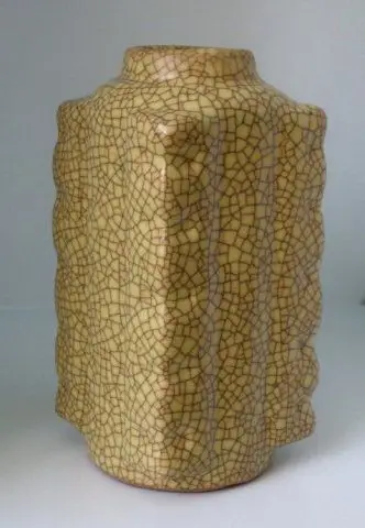 历代米黄色哥窑瓷分析