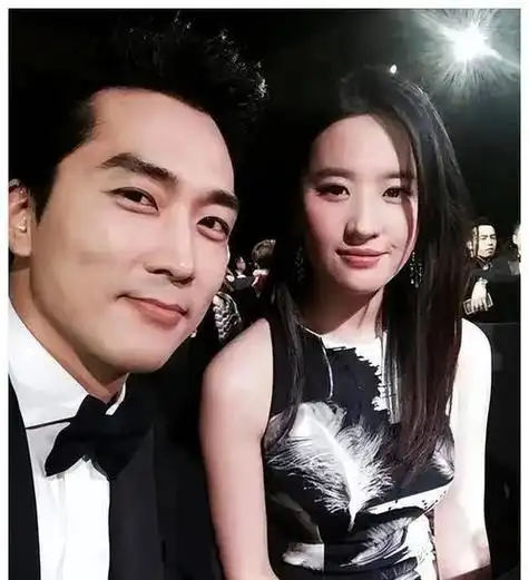 只是很多粉丝觉得,刘亦菲这么优秀,完全值得找个更出色的男朋友