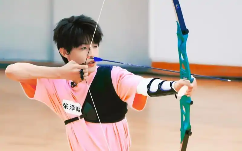 张泽禹|2022tf家族夏日运动会射箭focus_哔哩哔哩_bilibili