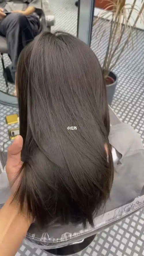 今年好流行这种冷色系的发色洋气又日常显白发色没有之一拒绝撞色杭州