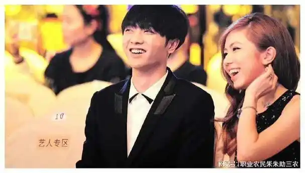 三角恋终揭秘:华晨宇,张碧晨官宣育女,邓紫棋坦言错过