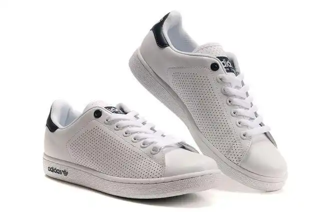 阿迪达斯adidas冲孔板鞋 三叶草stansmith史密斯呼吸板鞋 情侣鞋