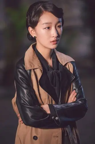 娱乐新闻  由周冬雨,李易峰主演的谍战剧《麻雀》播出第三日双网收视