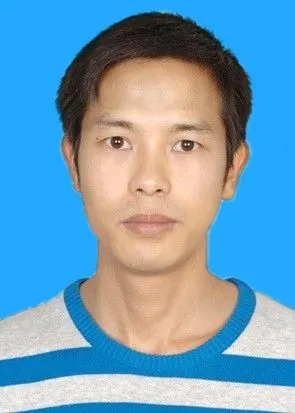 求大神帮我把照片背景变成蓝底标准证件照,谢谢!