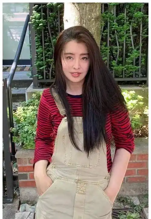 王祖贤近日被曝出!已经老得不成样子?