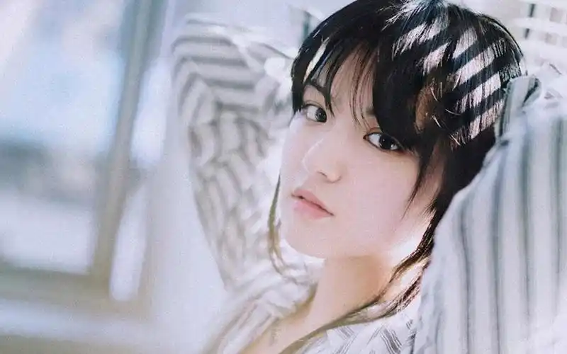 小嘴,美女,清纯,少女,写真,壁纸清纯条纹睡衣少女粉嫩小嘴唯美写真