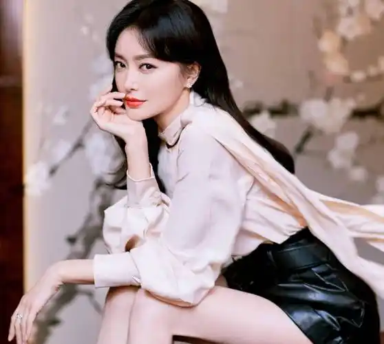 不老女神秦岚高跟鞋美图_凉鞋_粉色_马尾