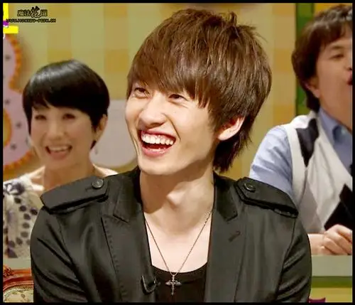 super junior成员之一--银赫