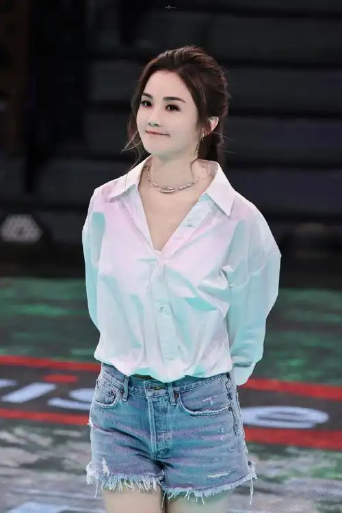 蔡卓妍电影金手指