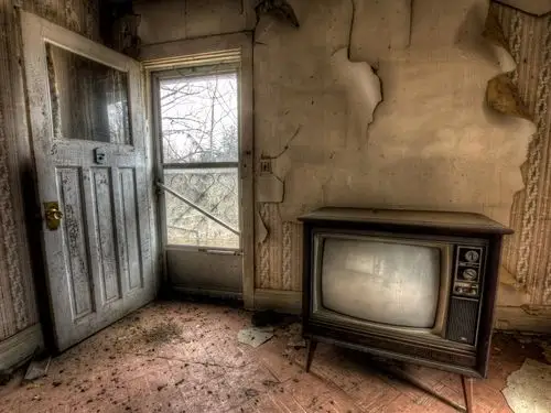 废墟,房间,电视,灰尘 壁纸