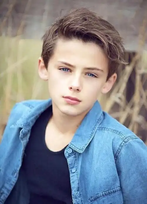 世界上最帅的男孩被封为世界最帅的小男孩