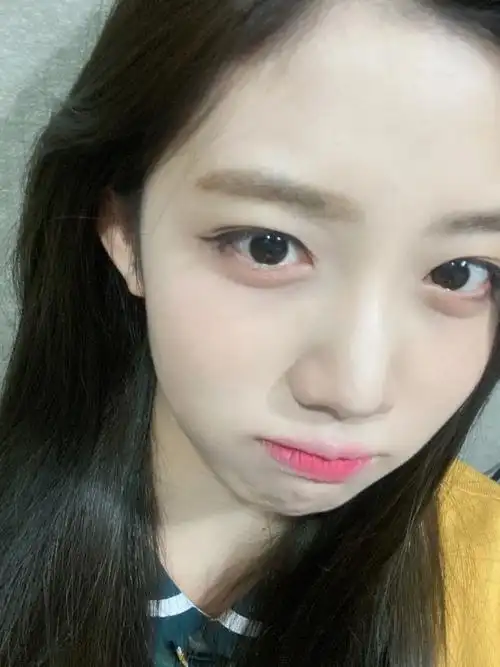 净化眼球提升我组美女浓度分享一下喜欢的女爱豆自拍05