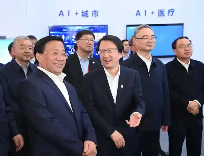 首页>资讯头条省政协主席唐良智,省委副书记程丽华,省领导张西明