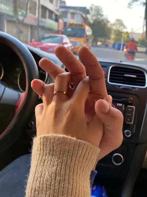 这样拍牵手照也太好看了