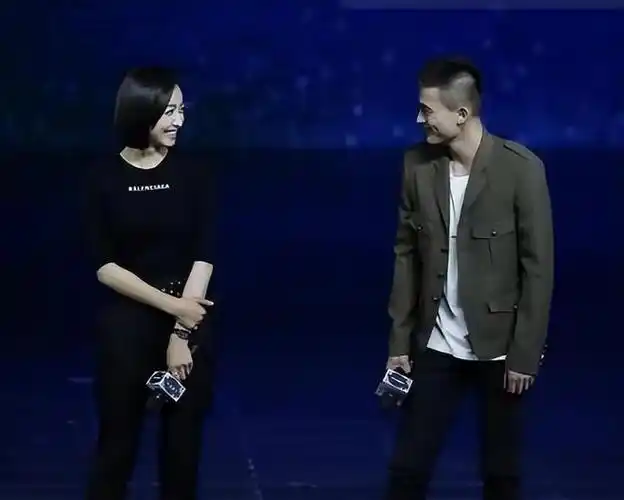 大瓜宋茜欧豪被曝隐婚娱记直呼八九不离十了